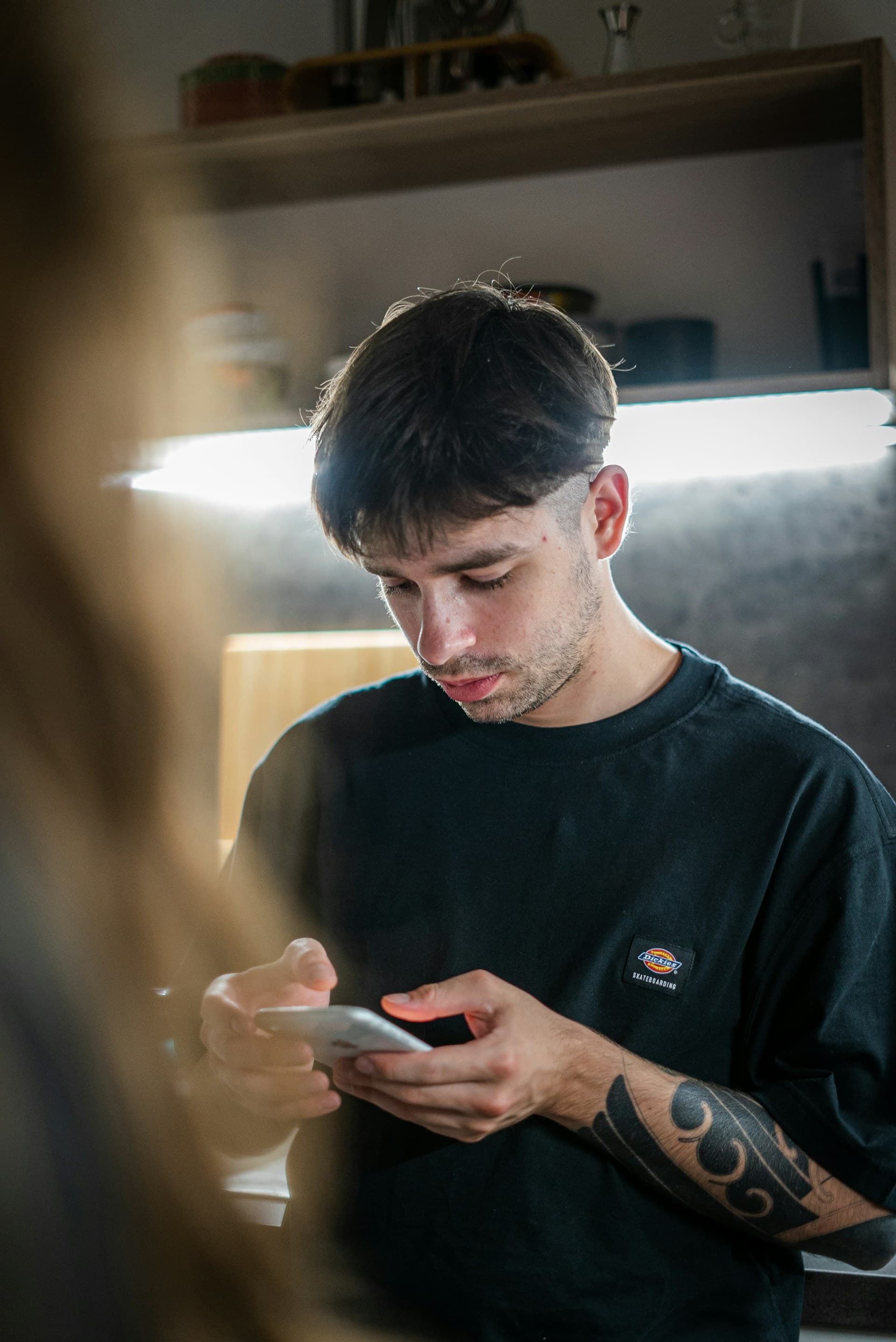 A support specialist mid-conversation with a customer